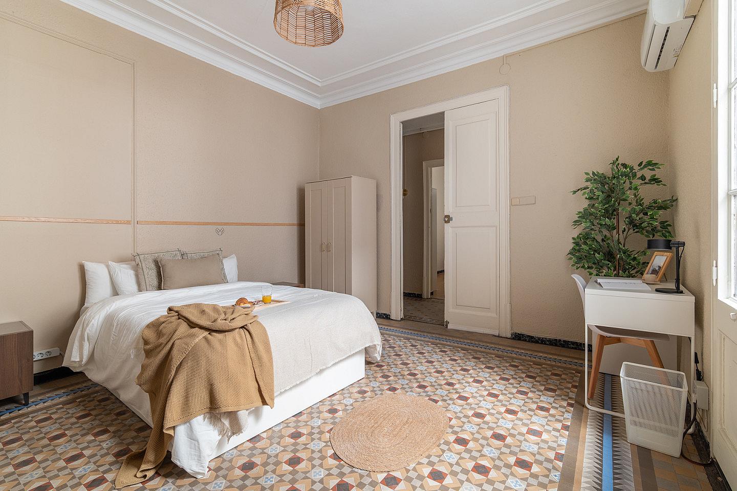  Large  -  Modern Coliving Room in the Heart of Vibrant Ciutat Vella, Barcelona Apartment  - Gallery -  66