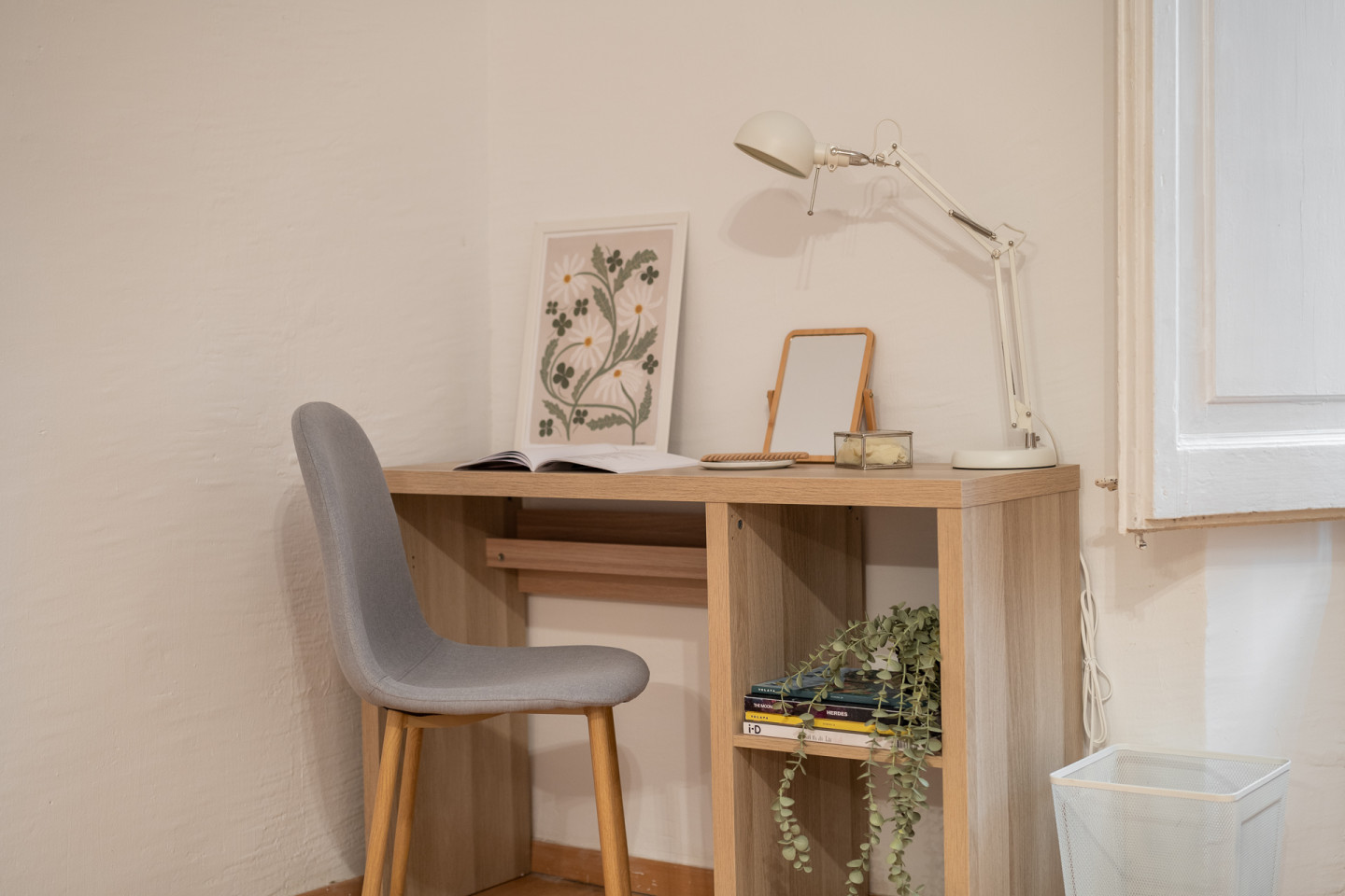  Large  -  Modern Coliving Room in the Heart of Vibrant Ciutat Vella, Barcelona Apartment  - Gallery -  25