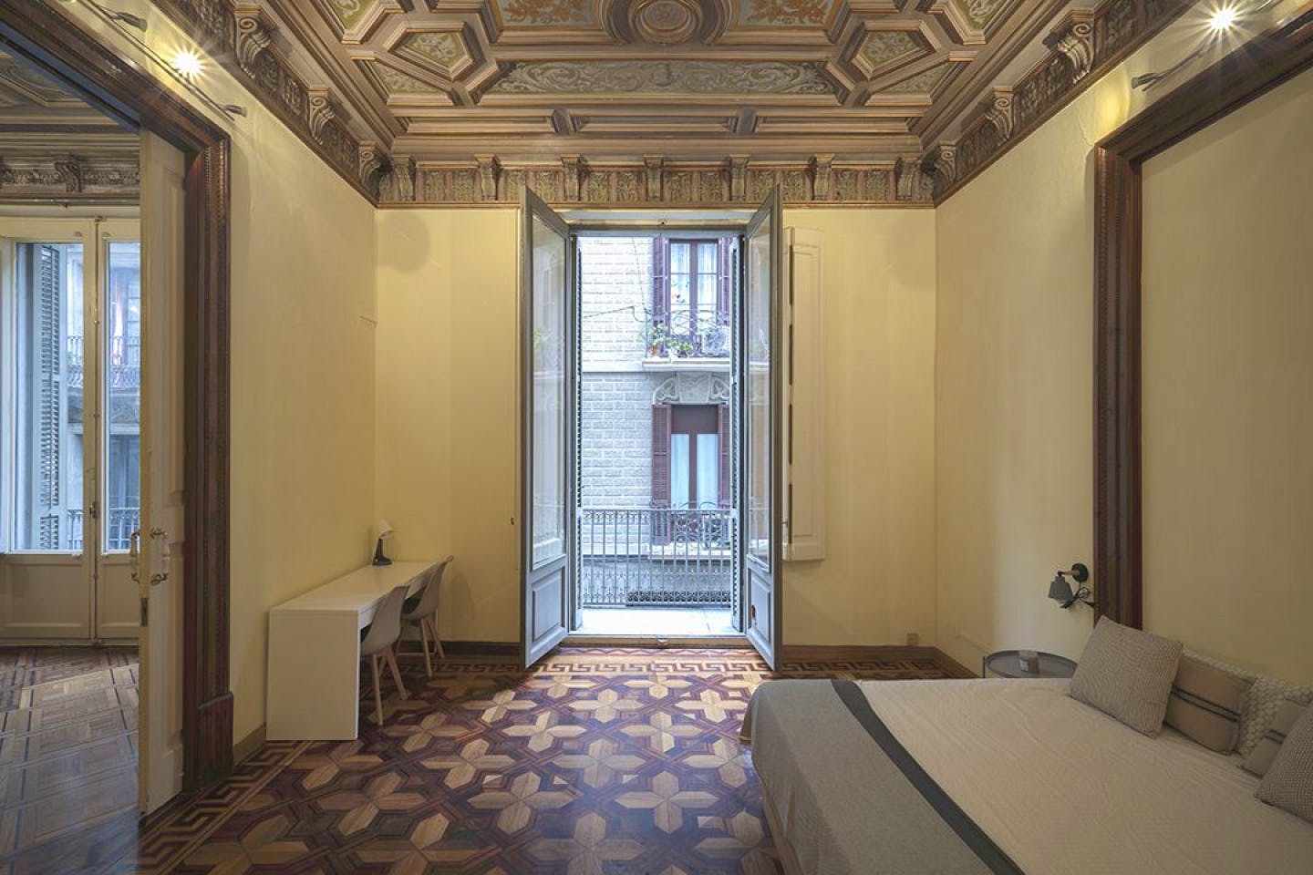  Premium  -  Modern Coliving Room in the Heart of Vibrant Ciutat Vella, Barcelona Apartment  - Gallery -  3