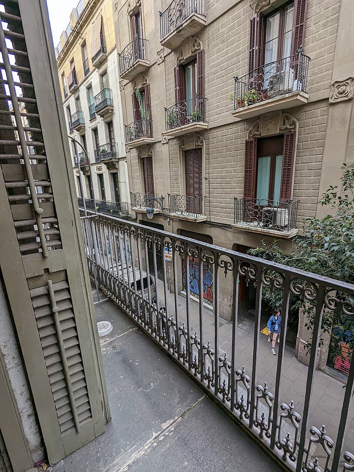  Premium  -  Modern Coliving Room in the Heart of Vibrant Ciutat Vella, Barcelona Apartment  - Gallery -  62
