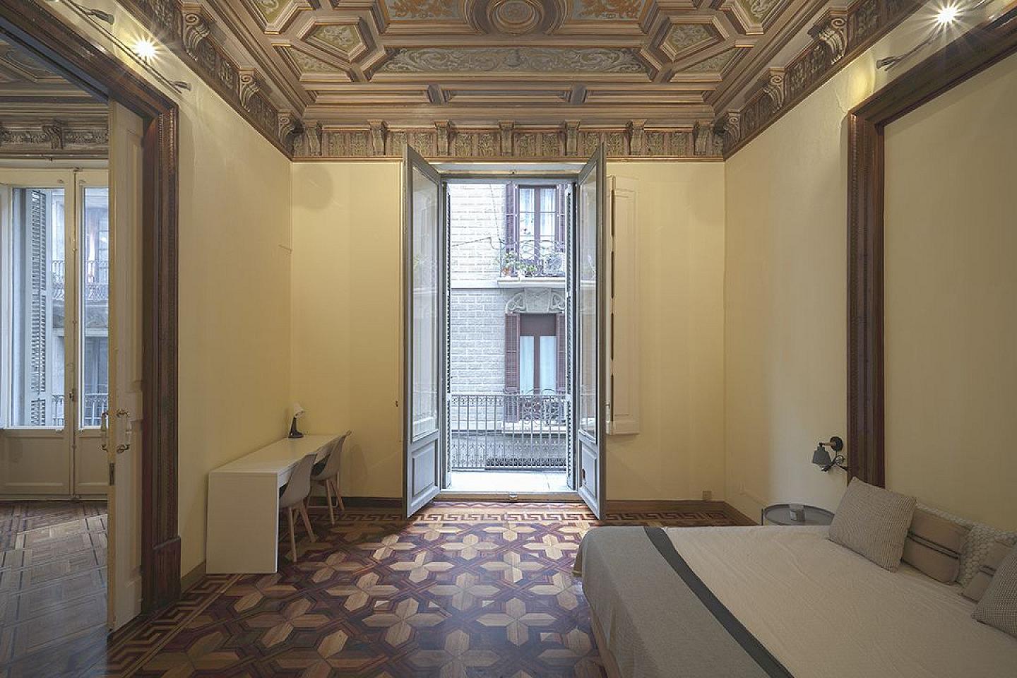  Premium  -  Modern Coliving Room in the Heart of Vibrant Ciutat Vella, Barcelona Apartment  - Gallery -  51