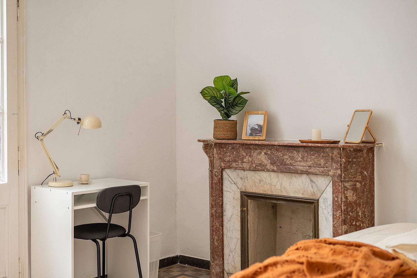  Private Bathroom  -  Modern Coliving Room in the Heart of Vibrant Ciutat Vella, Barcelona Apartment  - Gallery -  40