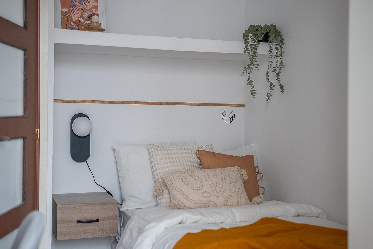  Private Bathroom  -  Modern Coliving Room in the Heart of Vibrant Ciutat Vella, Barcelona Apartment  - Gallery -  45
