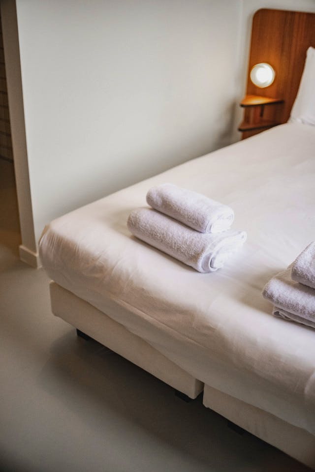  Standard Room  -  Coliving in Renaissance Revival Style Amidst an Art-Enriched Neighborhood  - Gallery -  12