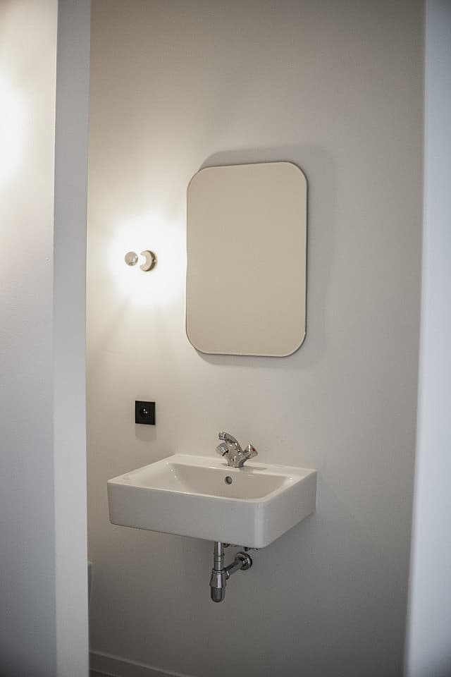  Standard Room  -  Coliving in Renaissance Revival Style Amidst an Art-Enriched Neighborhood  - Gallery -  54