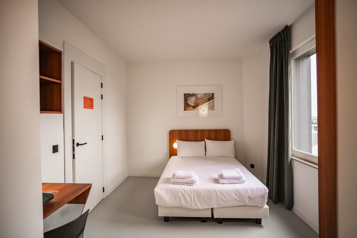  Standard Room  -  Coliving in Renaissance Revival Style Amidst an Art-Enriched Neighborhood  - Gallery -  3