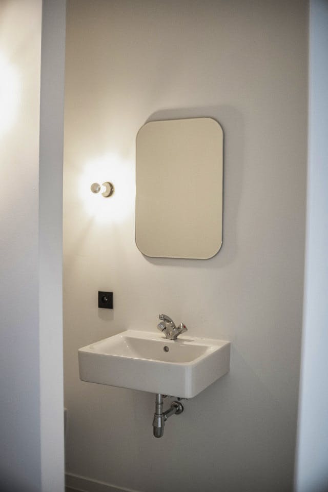  Standard Room  -  Coliving in Renaissance Revival Style Amidst an Art-Enriched Neighborhood  - Gallery -  18