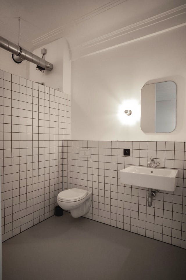  Suite Room  -  Coliving in Renaissance Revival Style Amidst an Art-Enriched Neighborhood  - Gallery -  16