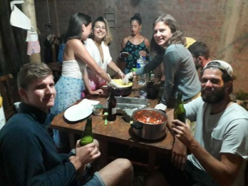 Host Family enjoys socialising - Gallery - 28