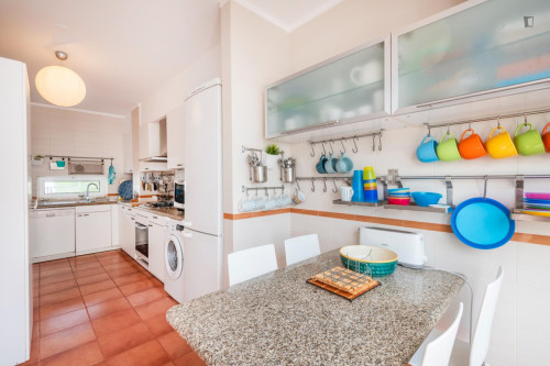 Fantastic 5-bedroom villa in sunny Alvor - Gallery - 35