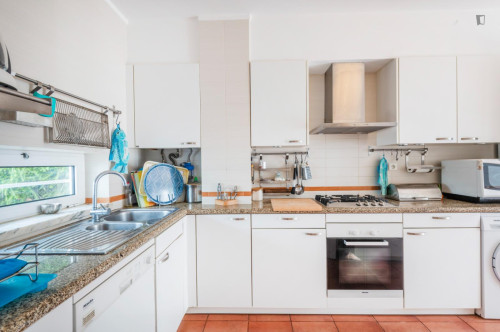 Fantastic 5-bedroom villa in sunny Alvor - Gallery - 33