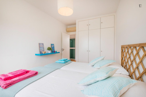 Fantastic 5-bedroom villa in sunny Alvor