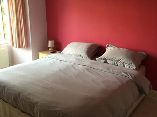 Double bedroom with super king bed  - Gallery - 5