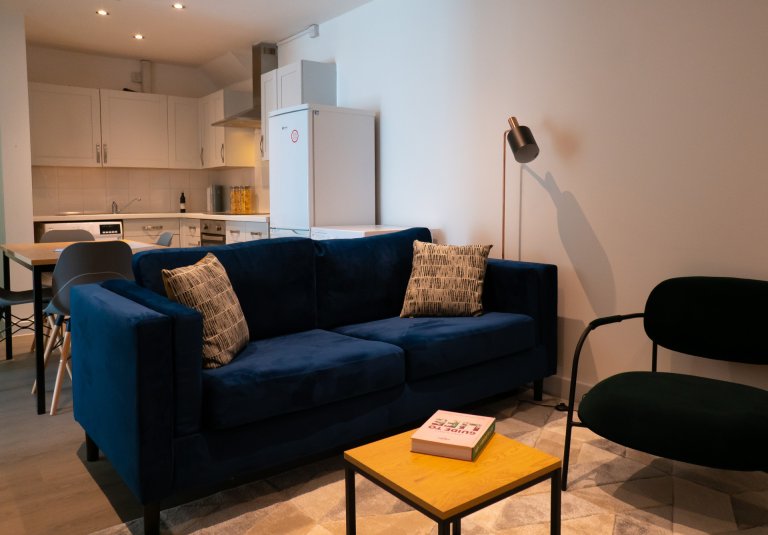  8 Bedroom House, 71  -  Monks Road  - Gallery -  3