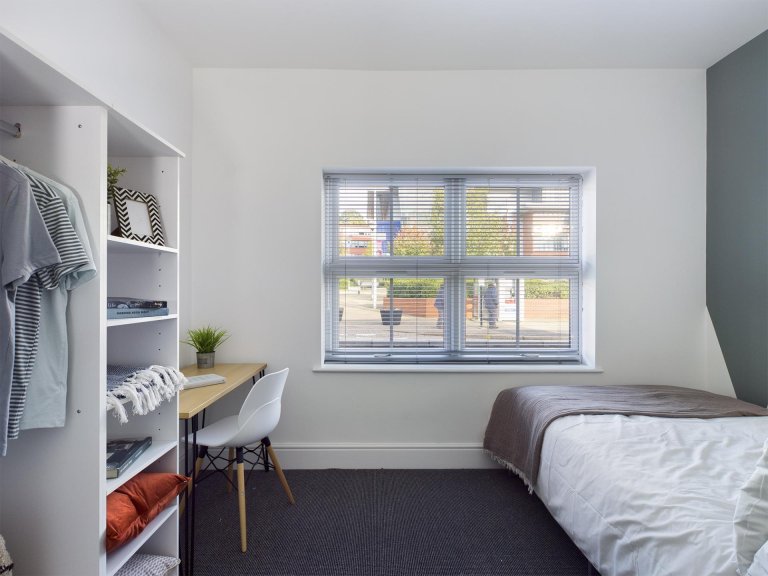  6 Bedroom House, 47  -  Monks Road  - Gallery -  13