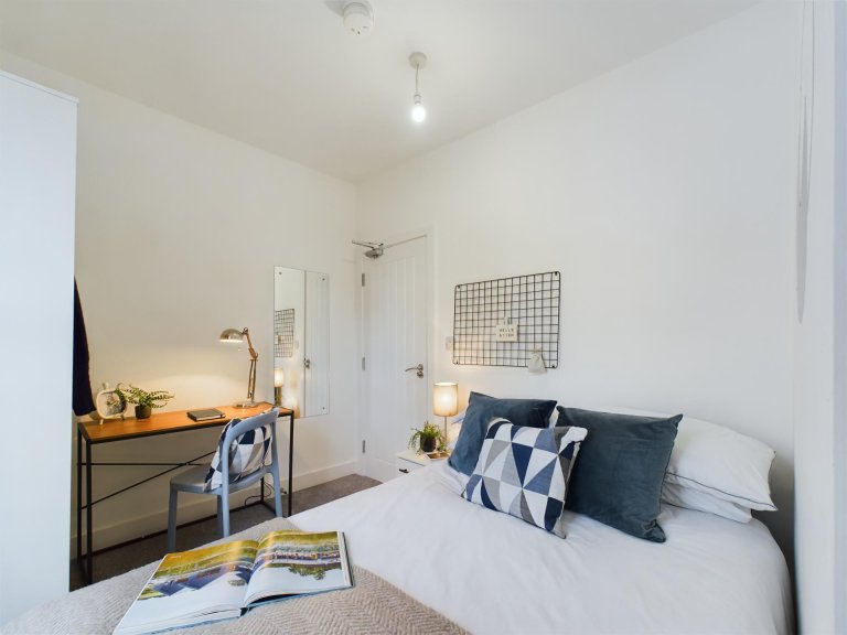 6 Bedroom House, 32 - Monks Road - Gallery - 19