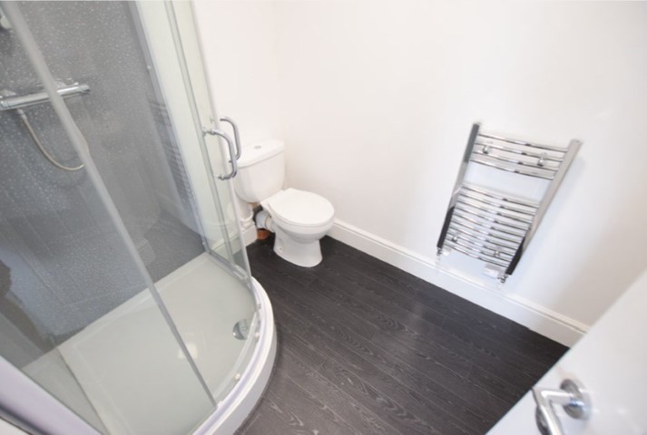 10 Bedroom House -15 Monks Road - Monks Road - Gallery - 8