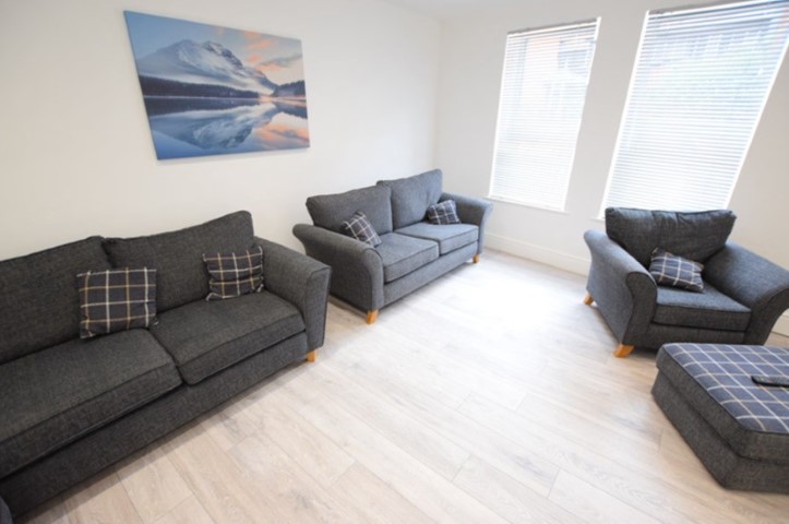 10 Bedroom House -15 Monks Road - Monks Road - Gallery - 3