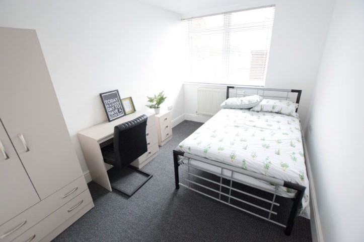 10 Bedroom House -15 Monks Road - Monks Road - Gallery - 11