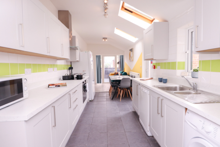 5 Bedroom House - 99 Monks Road - Monks Road - Gallery - 5