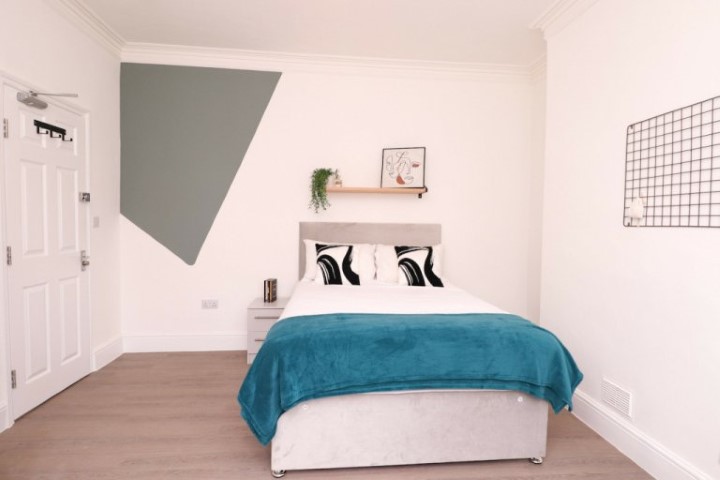  5 Bedroom House - 99 Monks Road  -  Monks Road  - Gallery -  7
