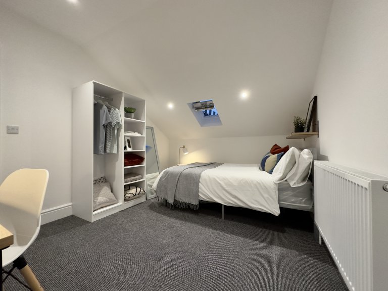  6 Bedroom House - 45 Monks Road  -  Monks Road  - Gallery -  6
