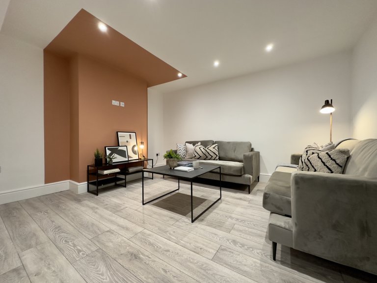  6 Bedroom House - 45 Monks Road  -  Monks Road  - Gallery -  4