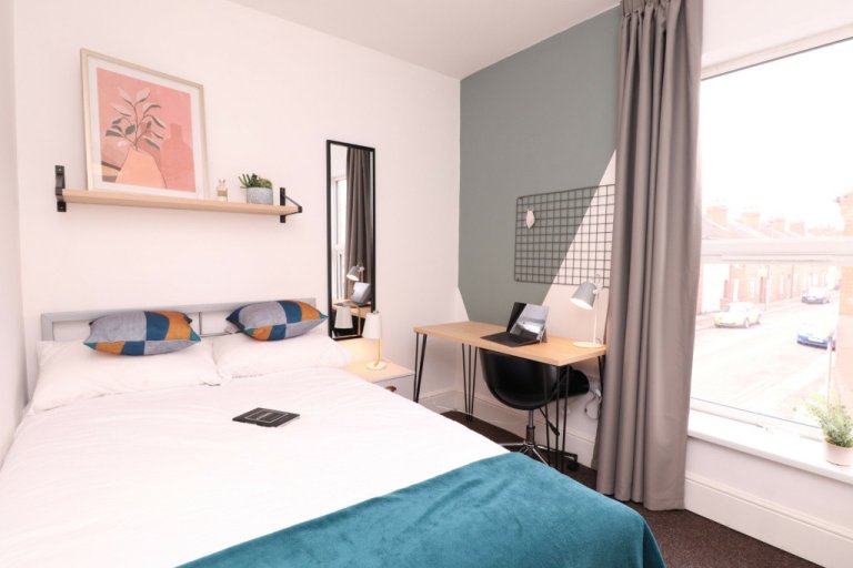  5 Bedroom House - 43 Thesiger Street  -  Thesiger Street  - Gallery -  4