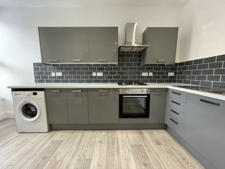  2 Bedroom House, 20 A Portland Street  -  Portland Street  - Gallery -  3