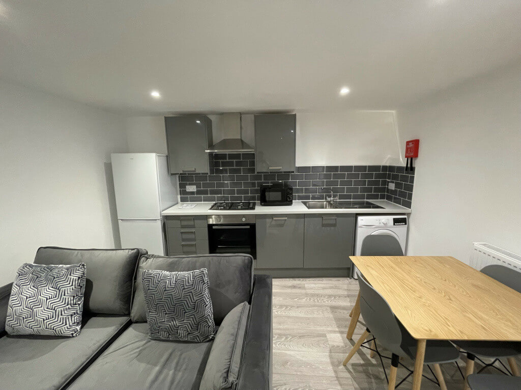2 Bedroom House - 20 B Portland Street - Portland Street - Gallery - 2