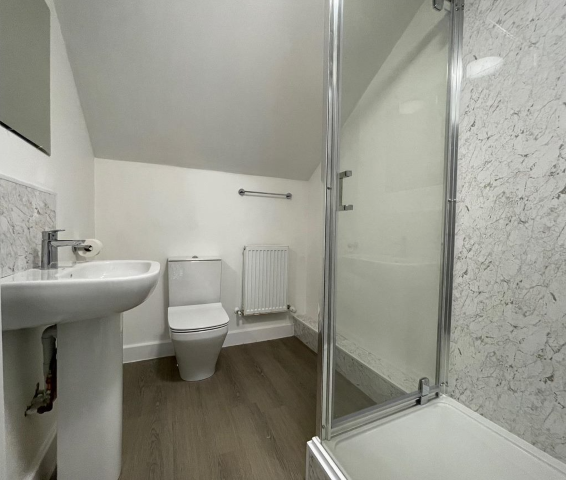  6 Bedroom House - 232 West Parade  -  West Parade  - Gallery -  2