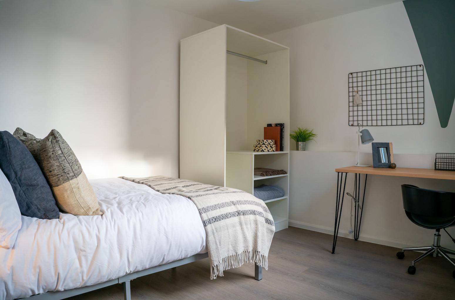  5 Bedroom House - 64C Monson Street  -  Monson Street  - Gallery -  3