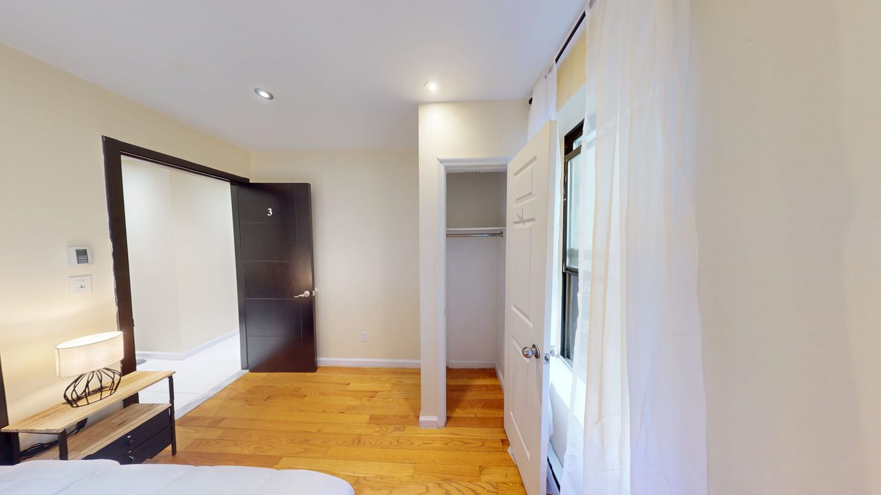 #1835: Upper West Side - Full Bedroom B - 3