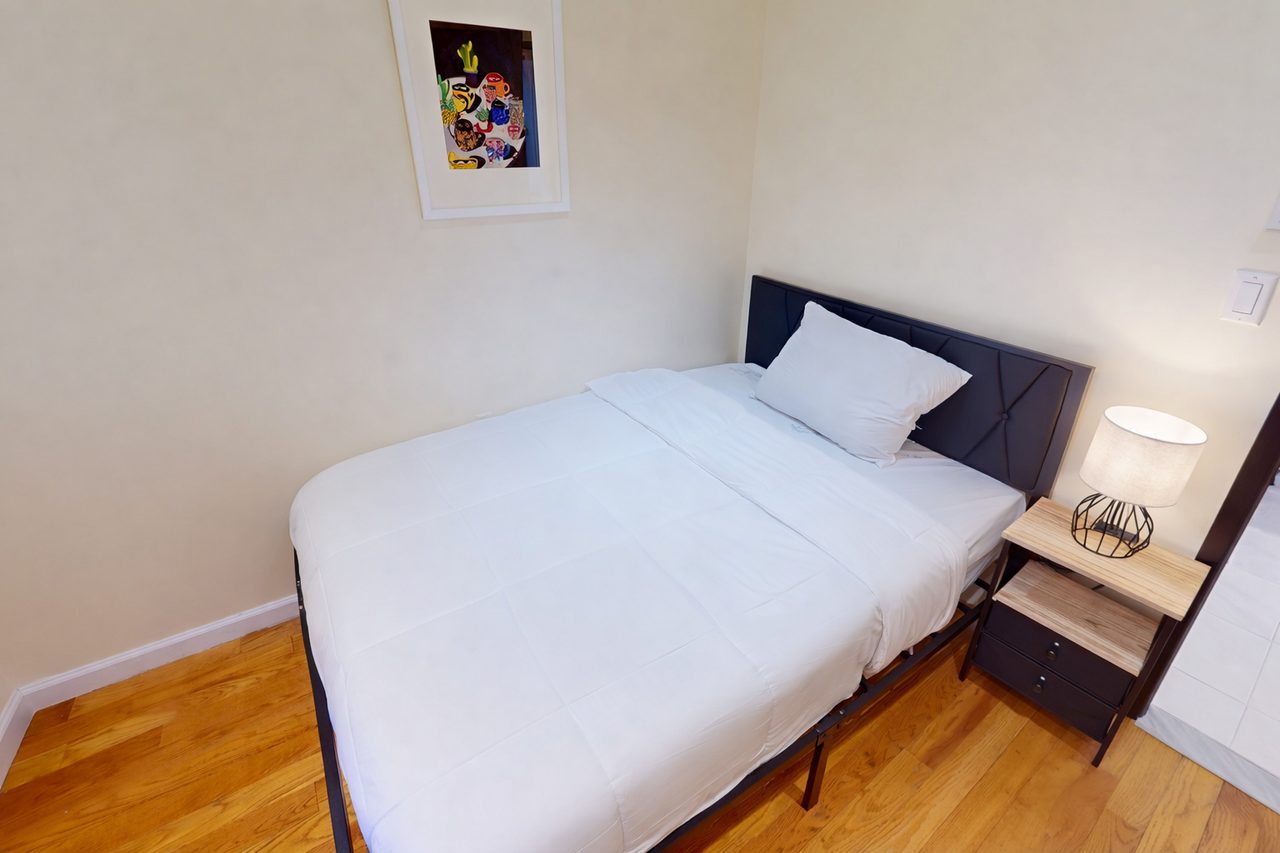 #1835: Upper West Side - Full Bedroom B - 10