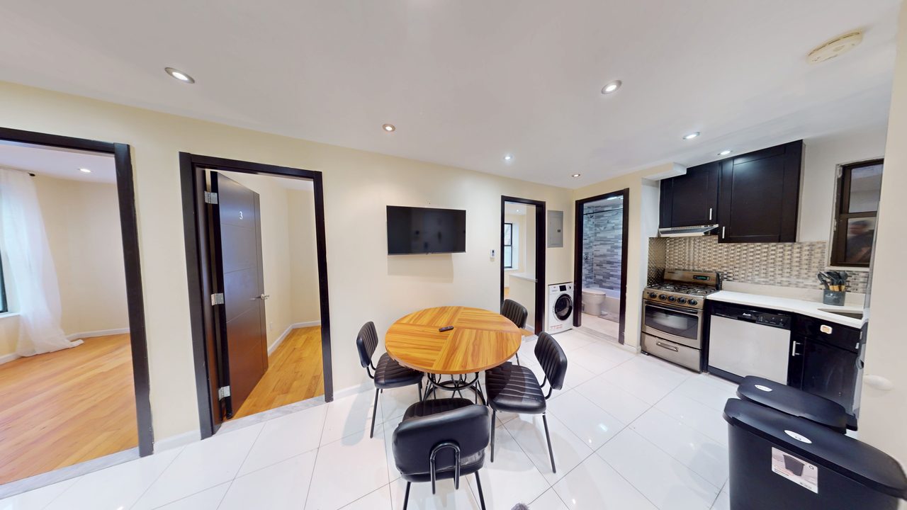 #1835: Upper West Side - Full Bedroom A - 5