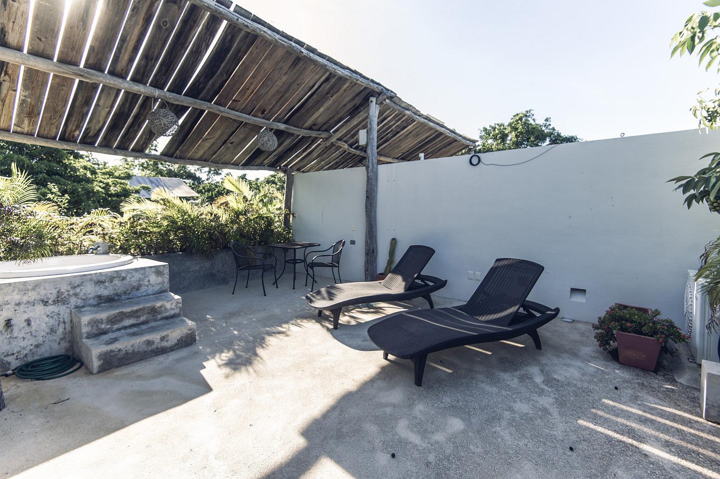 Studio W/ Rooftop - 2