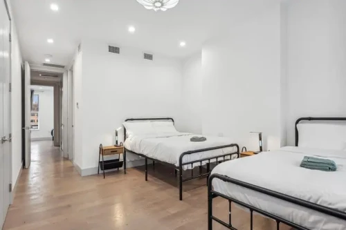  2-People Shared (twin-Size Bed) FEMALE  -  Agate Brooklyn Home  - Gallery -  1