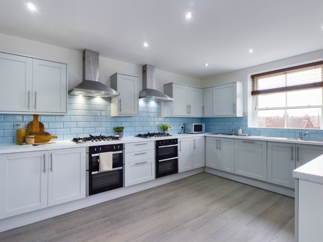 9 Bedroom House - 1 Langton Road - Langton Road - Gallery - 14