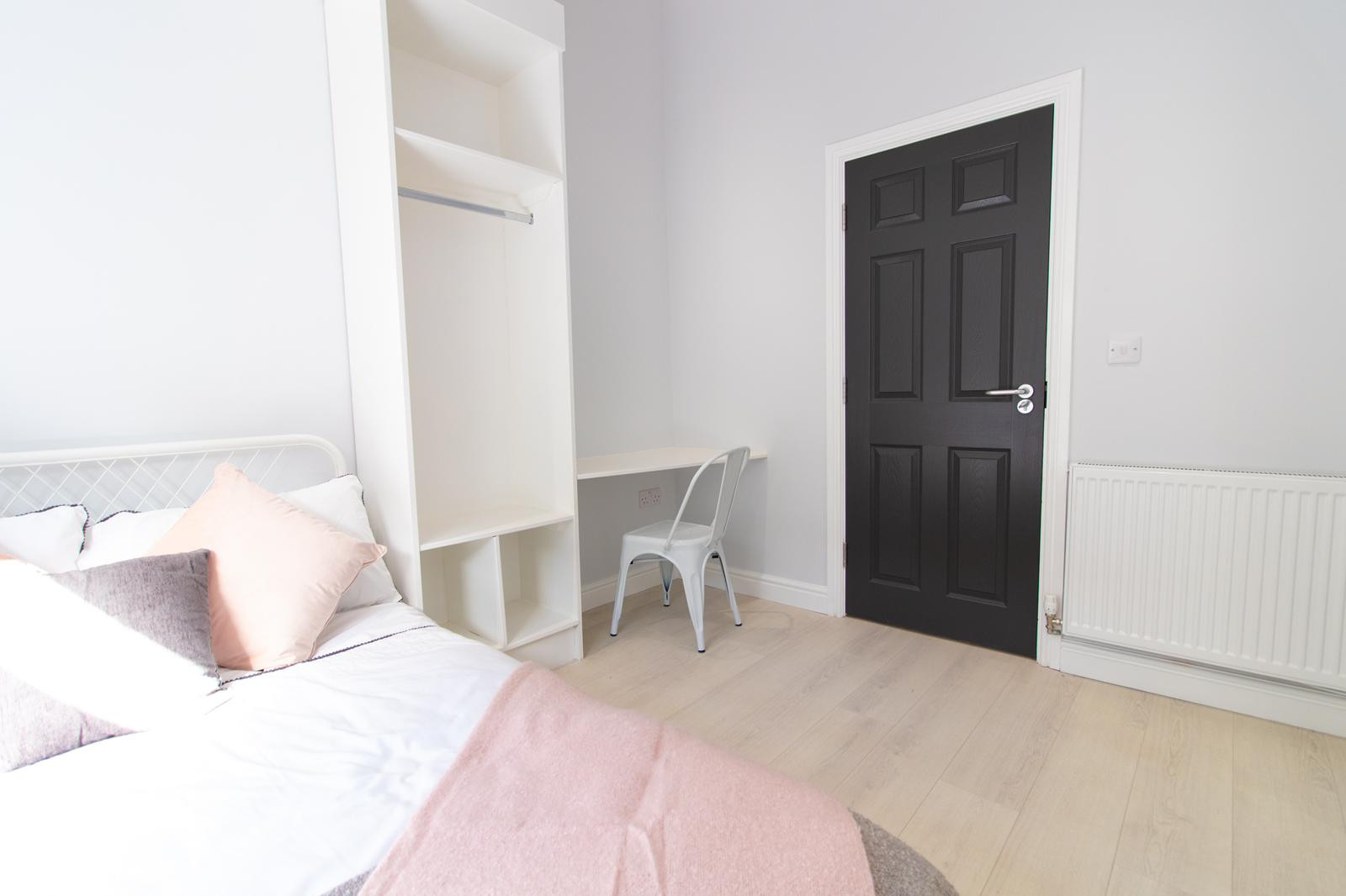  6 Bedroom House - 85 Halsbury Road  -  Halsbury Road  - Gallery -  12