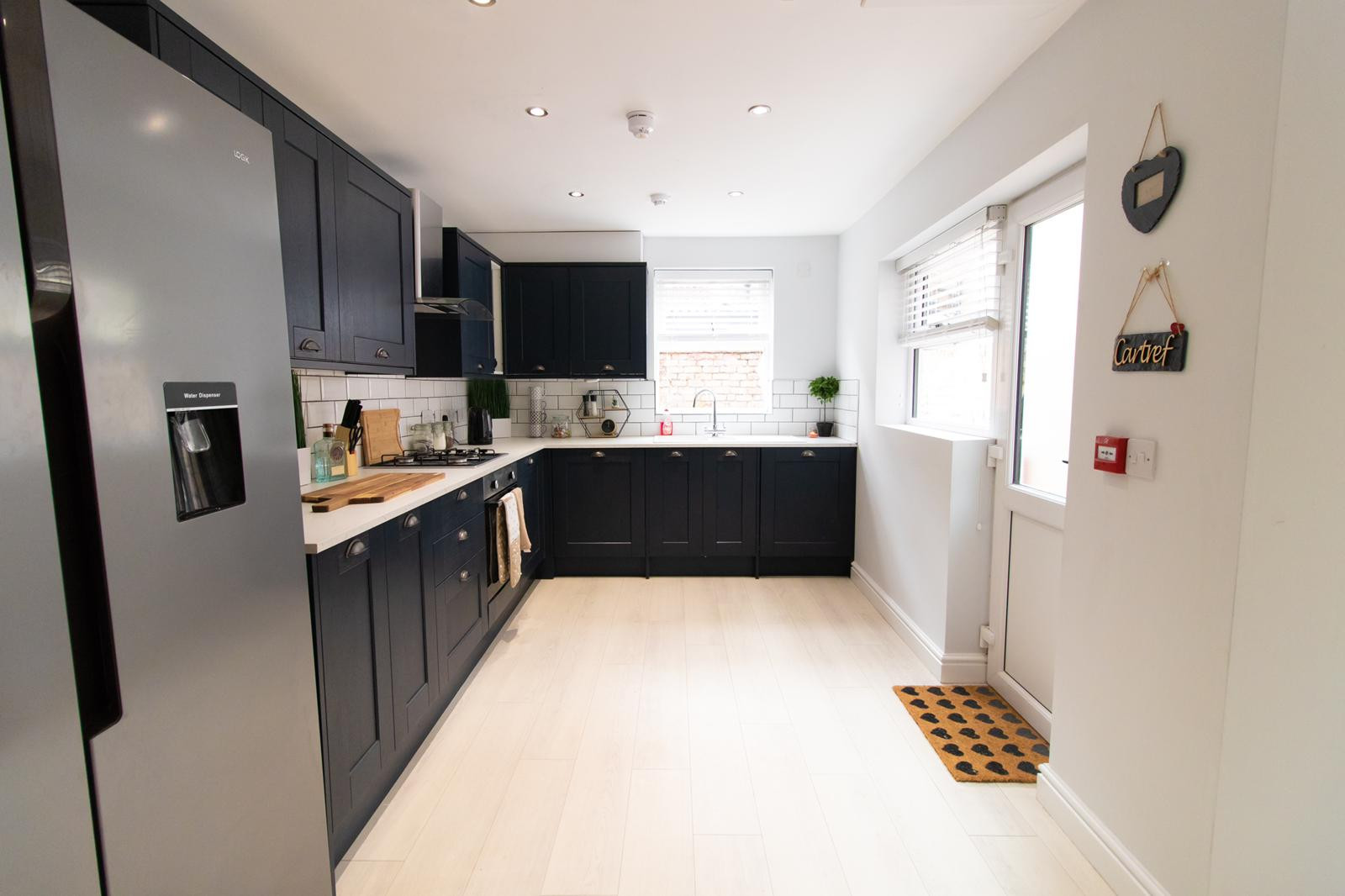  6 Bedroom House - 85 Halsbury Road  -  Halsbury Road  - Gallery -  7