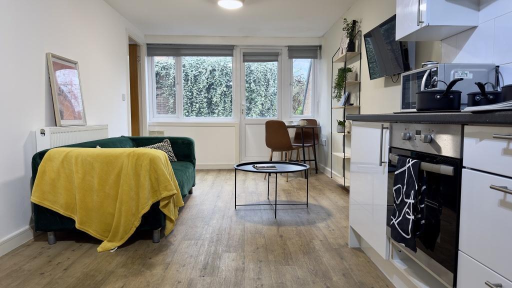 2 Bedroom House - Flat 17 The Groves - The Groves - Gallery - 2