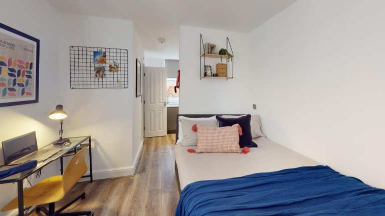 1 Bedroom House Flat 3, 265 Edge Lane - 1