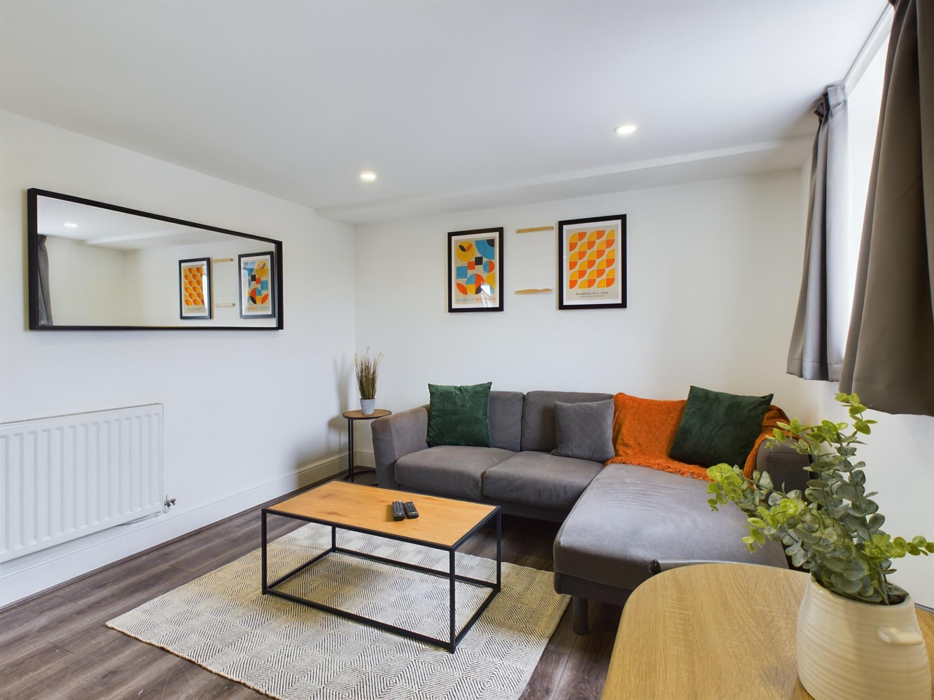  4 Bedroom House - 265 Edge Lane  -  Edge Lane  - Gallery -  3