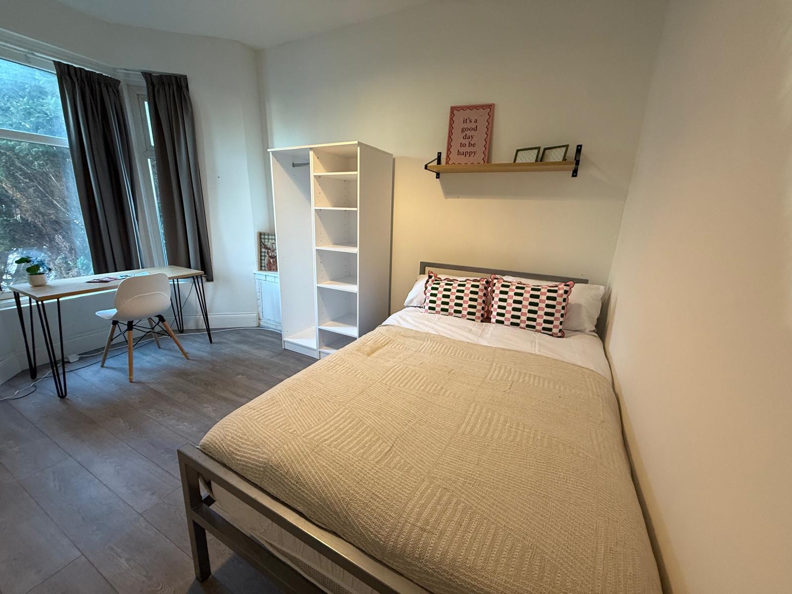 4 Bedroom House - 16 Lovat Road - Lovat Road - Gallery - 3