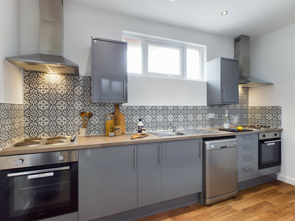  12 Bedroom House - 66 Upper Allen Street  -  66 Upper Allen  - Gallery -  3