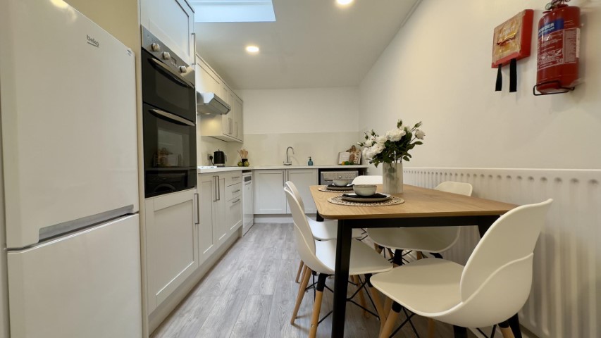  6 Bedroom House - 19C Bower Road  -  Bower Road  - Gallery -  2