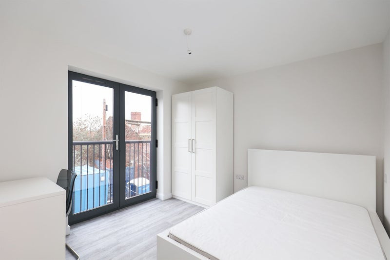 7 Bedroom House - 4 Well Meadow Drive - Well Meadow - Gallery - 6