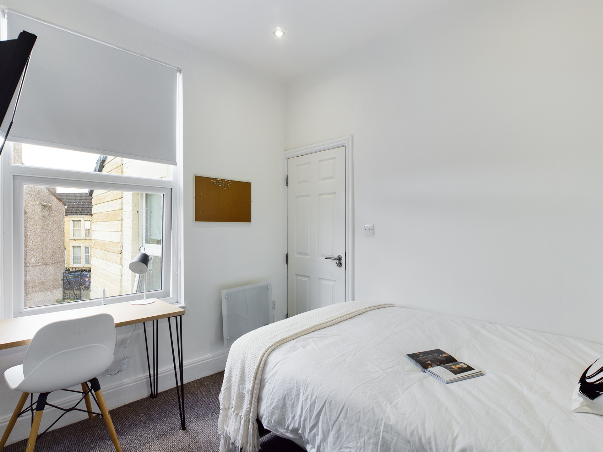 7 Bedroom House - 8 Well Meadow Drive - Well Meadow - Gallery - 2