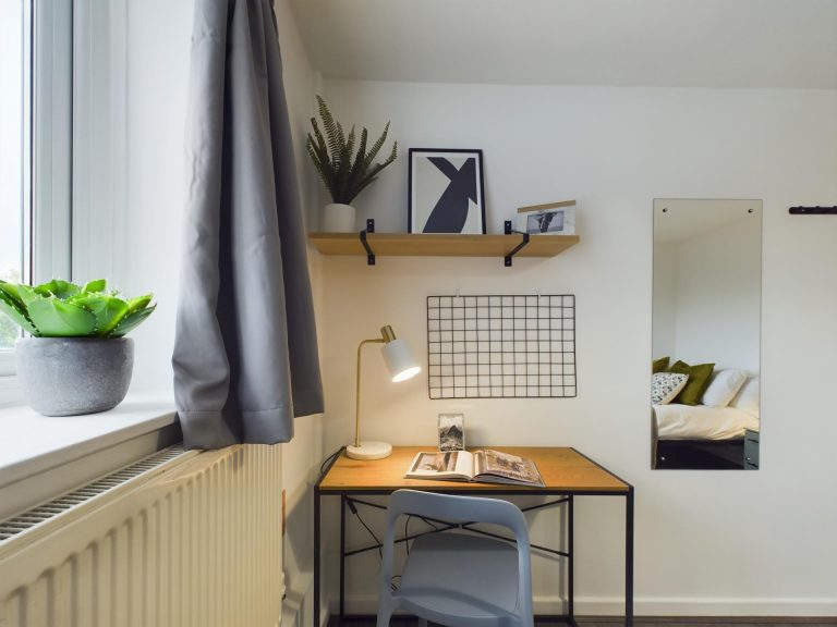  6 Bedroom House - 2 Clint Rd  -  Windsor House, 2 Clint Road  - Gallery -  7