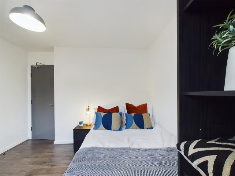  6 Bedroom House - 2 Clint Rd  -  Windsor House, 2 Clint Road  - Gallery -  19